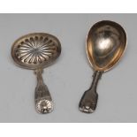 A George III silver Fiddle, Thread and Shell pattern caddy spoon,