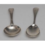 A George III Old English Thread pattern caddy spoon, deep circular bowl, 9cm long,