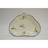 A Pinxton Chantilly Sprig kidney shaped dish, pattern 13, 25cm diam, c.