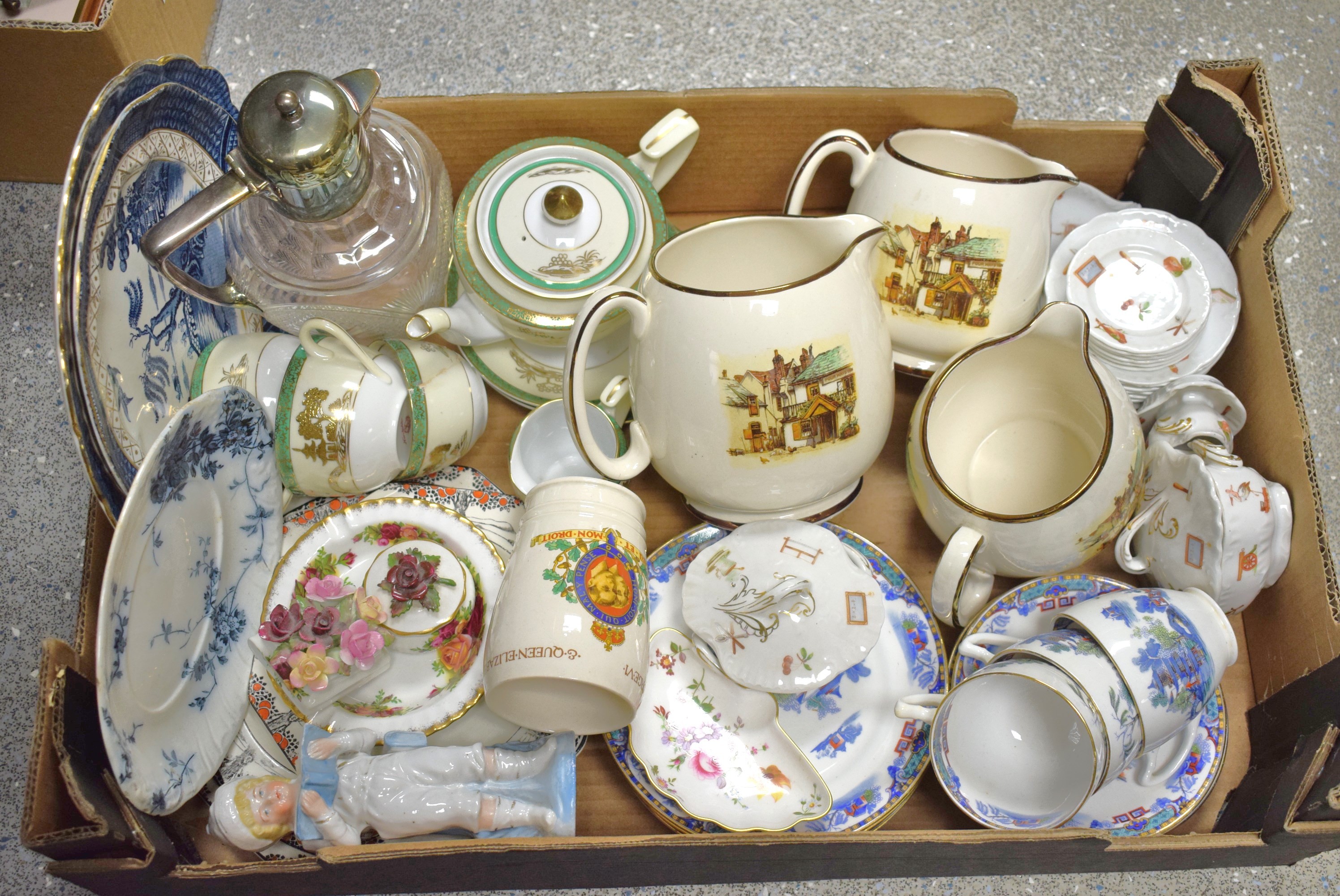 Ceramics and Glass - A Salisbury Pagoda pattern part tea set; a continental child's tea service;