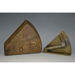 A WW1 German artillery clinometer, by Simson & Co, Suhl, numbered 3639, 11cm wide, cased, c.