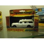 die cast matchbox Mercedes Benz ambulance