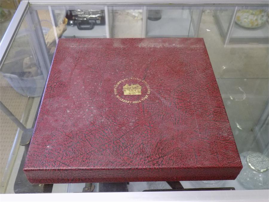 A Collection of Collectors plates, some with original certificates and boxes. Includes examples of - Image 12 of 20