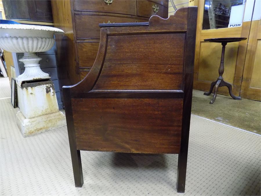 Serpentine front bedside Cabinet mahogany Late 18th / early 19th century. 57cm wide, 75cm high, 52cm - Image 8 of 9