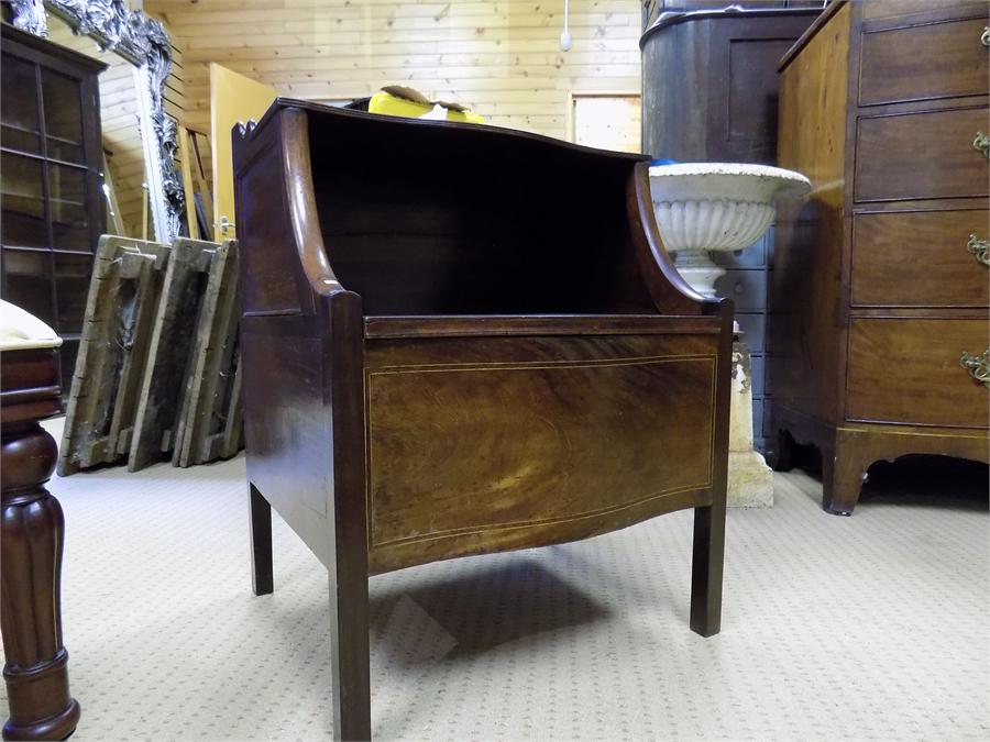 Serpentine front bedside Cabinet mahogany Late 18th / early 19th century. 57cm wide, 75cm high, 52cm - Image 3 of 9