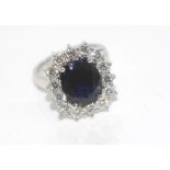 18ct white gold Australian sapphire & diamond ring 4.53ct sapphire, 16 diamonds TDW: 4.60cts H