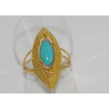 18ct yellow gold ring with turquoise approx 4gms