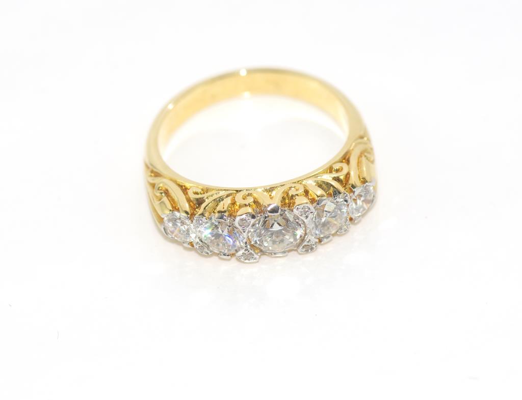 18ct yellow gold antique style diamond ring (centre 0.39ct) TDW=1.00 ct H, SI2, weight: approx 6. - Image 2 of 2