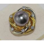 18ct gold, Tahitian pearl & diamond ring with textured yellow and white gold, weight: approx 14.7