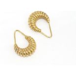 18ct yellow gold twist earrings weight: approx 5.1 grams