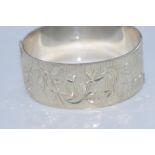 Hallmarked silver wide bracelet with hinge, hallmarked Birmingham, weight: approx 59.8 grams