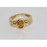 14ct yellow gold & citrine ring weight: approx 4.7 grams, size: P/7