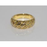 18ct yellow gold and diamond ring including 25 diamonds, weight approx 7.29 grams, size: J-K/5 (