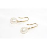 9ct yellow gold, freshwater pearl&diamond earrings