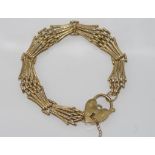 9ct yellow gold engraved bracelet with heart lock weight: approx 19.9 grams