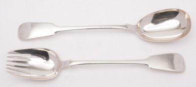 A pair of William IV silver fiddle pattern salad servers, maker William Eaton, London, 1836: 30cm.