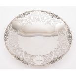 An Elizabeth II silver fruit dish, maker SG, Sheffield,