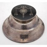 A George V silver and tortoiseshell inlaid inkwell, maker's mark worn, London,