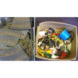 Scalextric, assorted cars, car bodies, track and accessories: badly playworn.