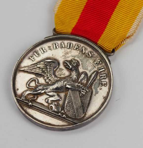 1.1.) Kaiserreich (bis 1933) Baden: Silberne Karl Friedrich Militär Verdienst Medaille für den - Image 3 of 4