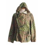 4.1.) Uniformen / Kopfbedeckungen Waffen-SS: Winter-Wende-Tarn-Jacke.Weiß / Erbstarn, mit großer