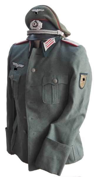 4.1.) Uniformen / Kopfbedeckungen Wehrmacht: Uniformensemble eines Leutnant der Artillerie.1.)