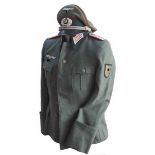 4.1.) Uniformen / Kopfbedeckungen Wehrmacht: Uniformensemble eines Leutnant der Artillerie.1.)