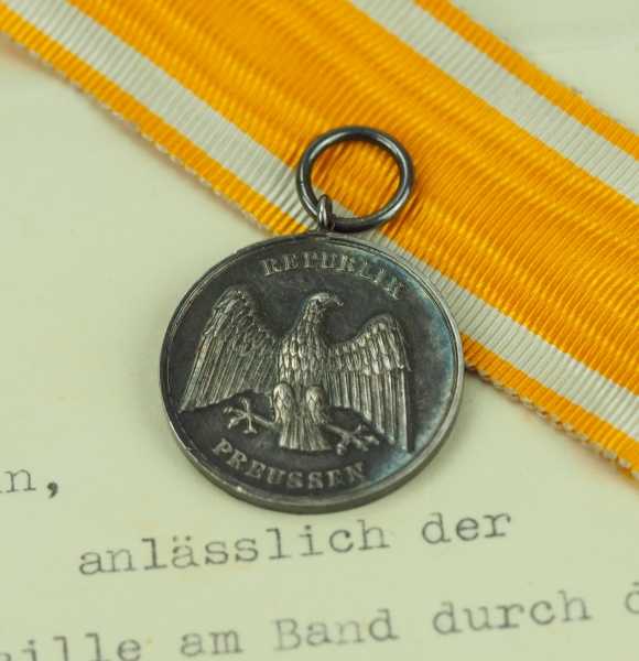 1.1.) Kaiserreich (bis 1933) Weimarer Republik: Lebensrettungsmedaille, am Bande.Silber, mit Band; - Image 2 of 3