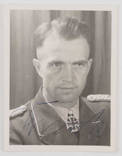 3.3.) Autographen Bruck, Helmut.1913-2001. Oberst und Träger des 193. Eichenlaubs zum Ritterkreuz