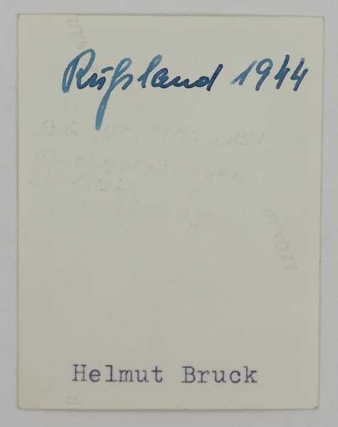 3.3.) Autographen Bruck, Helmut.1913-2001. Oberst und Träger des 193. Eichenlaubs zum Ritterkreuz - Image 3 of 3