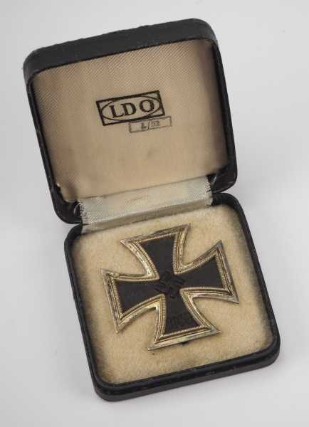 1.2.) Deutsches Reich (1933-45) Eisernes Kreuz, 1939, 1. Klasse, im Etui - L/11 u. L/52.Geschwärzter