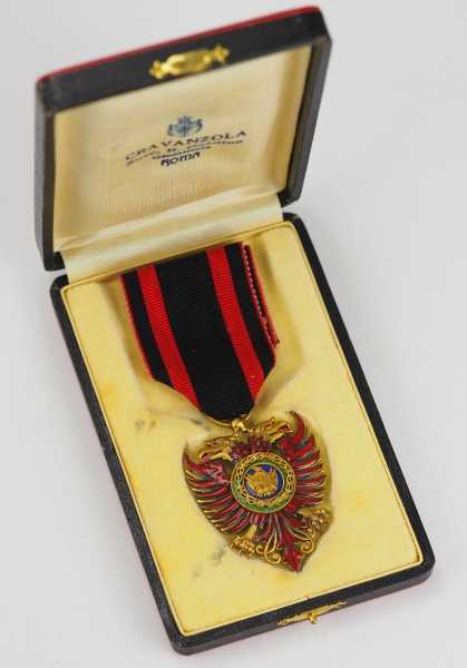 2.1.) Europa Albanien: Skanderbeg Orden, 2. Modell (1940-1944), Ritterkreuz, im Etui.Silber