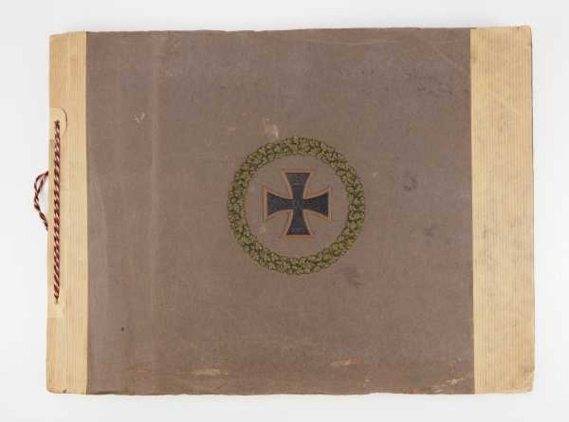 3.2.) Fotos / Postkarten Kaiserliche Marine Fotoalbum.Kartonageeinband, aufgelegtes Eisernes - Bild 3 aus 6