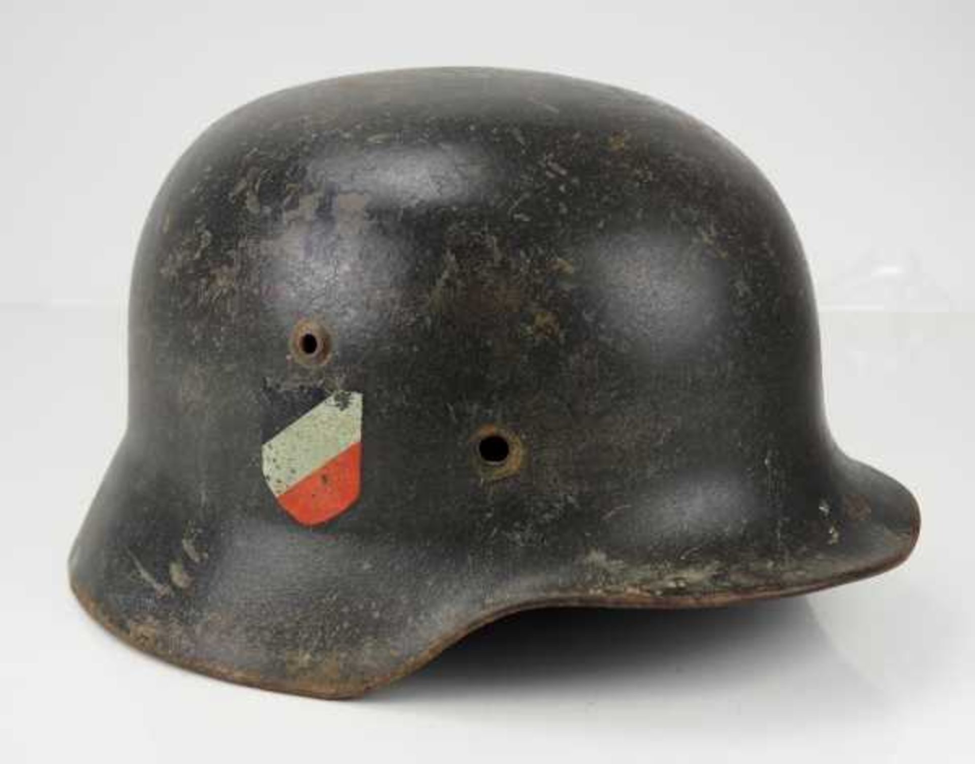 4.1.) Uniformen / Kopfbedeckungen Wehrmacht: Stahlhelm M35, mit Doppelemblem.Glocke mit - Bild 2 aus 3