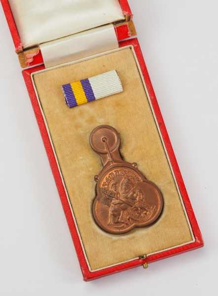 2.2.) Welt Äthiopien: Militär-Medaille für Verdienste des Orden des hl. Georg, im Etui.Bronze,