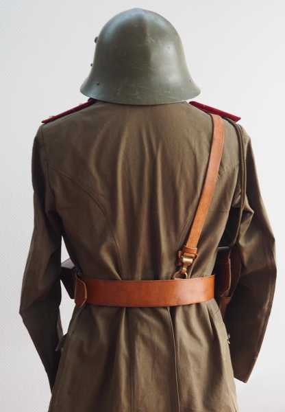 4.1.) Uniformen / Kopfbedeckungen Bulgarien: Uniform eines Leutnant der Infanterie mit Ausrüstung. - Image 5 of 5