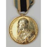 5.1.) Sammleranfertigungen Bayern: St. Georgs Medaille, in Gold.Silber vergoldet, am Bande.