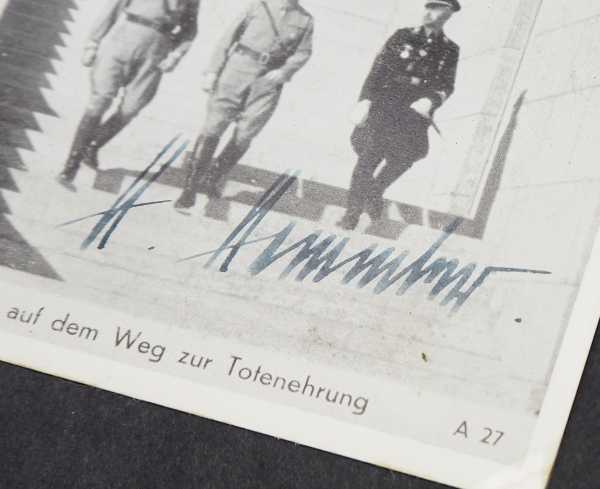 3.3.) Autographen Himmler, Heinrich.(1900-1945). Reichsführer-SS. Eigenh. Autograph auf Postkarte. - Image 2 of 2