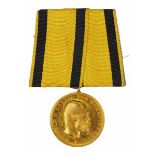 1.1.) Kaiserreich (bis 1933) Württemberg: Militär-Verdienstmedaille, Wilhelm II., in Gold.Gold,