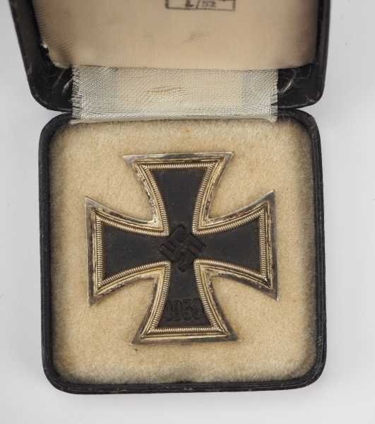 1.2.) Deutsches Reich (1933-45) Eisernes Kreuz, 1939, 1. Klasse, im Etui - L/11 u. L/52.Geschwärzter - Image 2 of 5