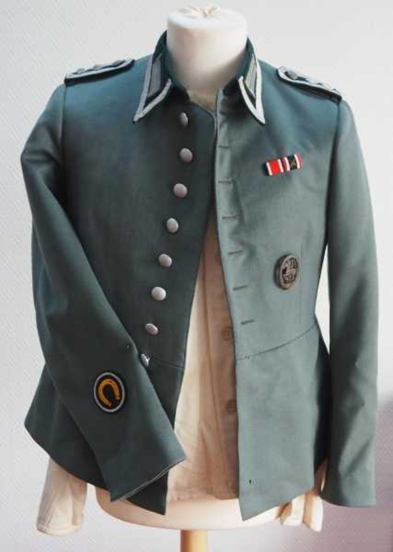 4.1.) Uniformen / Kopfbedeckungen Wehrmacht: Parade Waffenrock eines Oberfeldwebel,