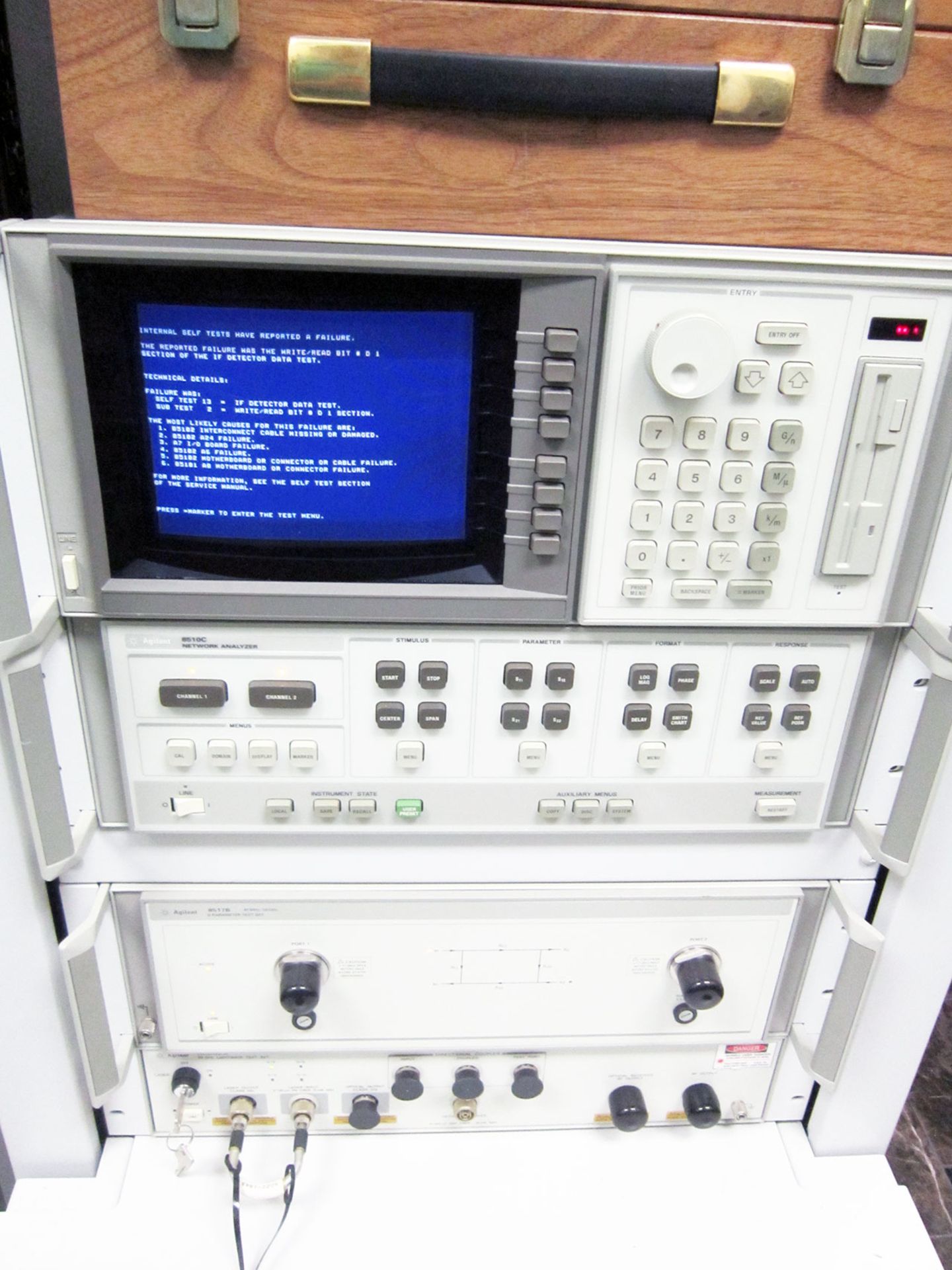 Agilent 86030A Lightwave System Composed of: Agilent 8510C Network Analyzer Opt: 10 with Agilent - Image 2 of 11