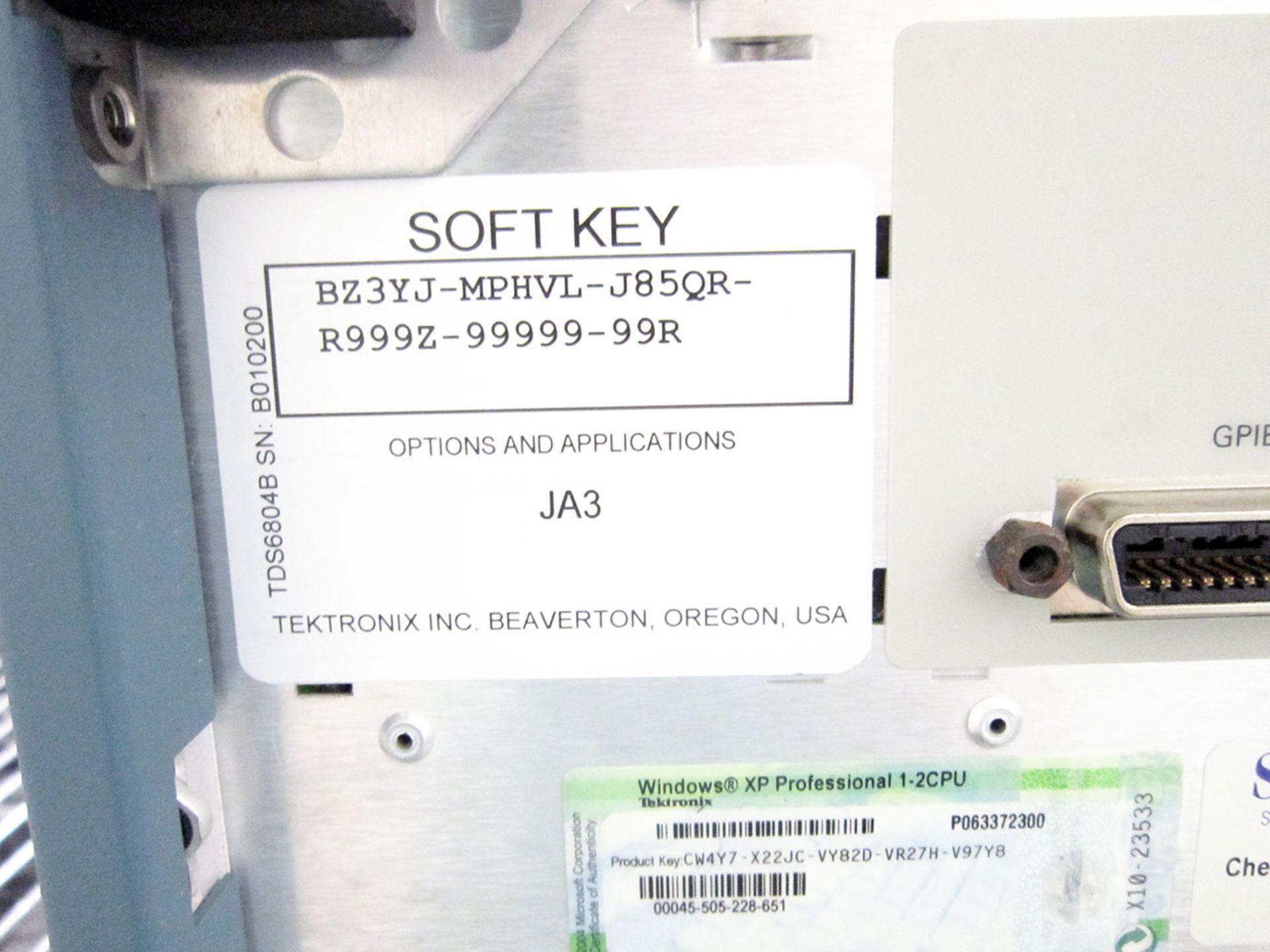 Tektronix TDS6804B 8 GHz 20 GS/s Digital Oscilloscope Opt: JA3 with 4 Tektronix TCA-SMA Probe Heads - Image 4 of 4