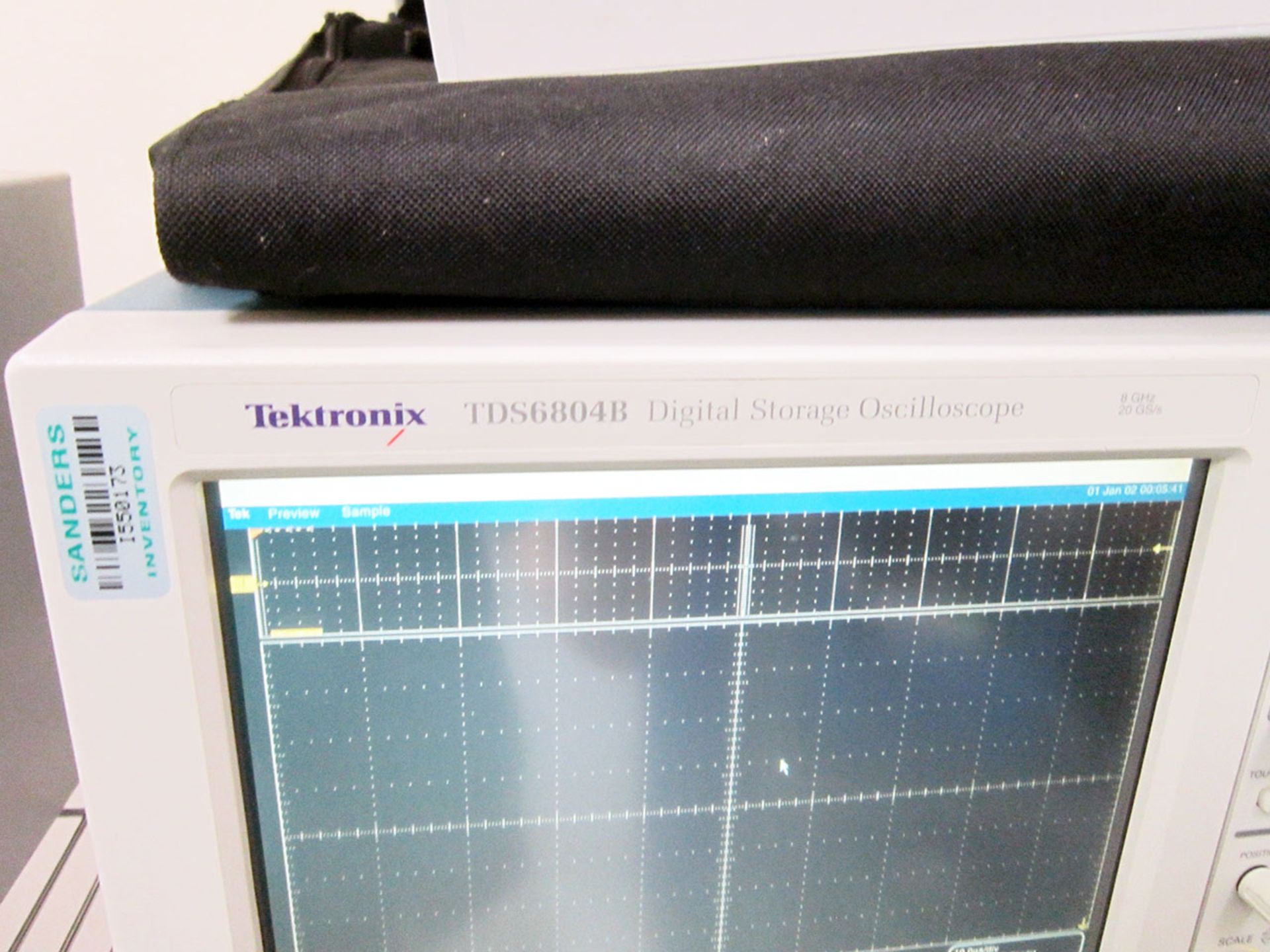 Tektronix TDS6804B 8 GHz 20 GS/s Digital Oscilloscope Opt: JA3 with 4 Tektronix TCA-SMA Probe Heads - Image 2 of 4