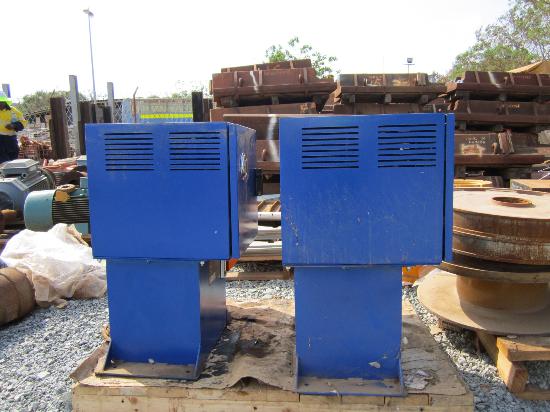 HYDRAULIC POWER BOXES-STORE. - Image 2 of 5