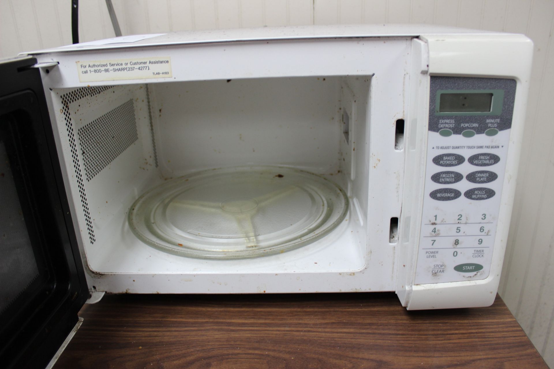 Sharp Carousel Microwave Model R-209FW S/N 370871 - Located In Bristol, TN - Image 2 of 2