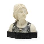 Female bust Goldscheider, around 1900, carved alabaster, on marble pedestal, bläsehe sign, m: 16