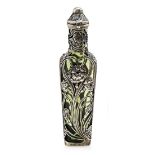 Bottle London, 1902, glass inset with silver fitment, m: 16 cm Flasche London, 1902, Glas Einlage