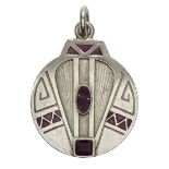 Pendant French, around 1920, 800 parts per thousand silver, engraved and enamel decoration, h: 3
