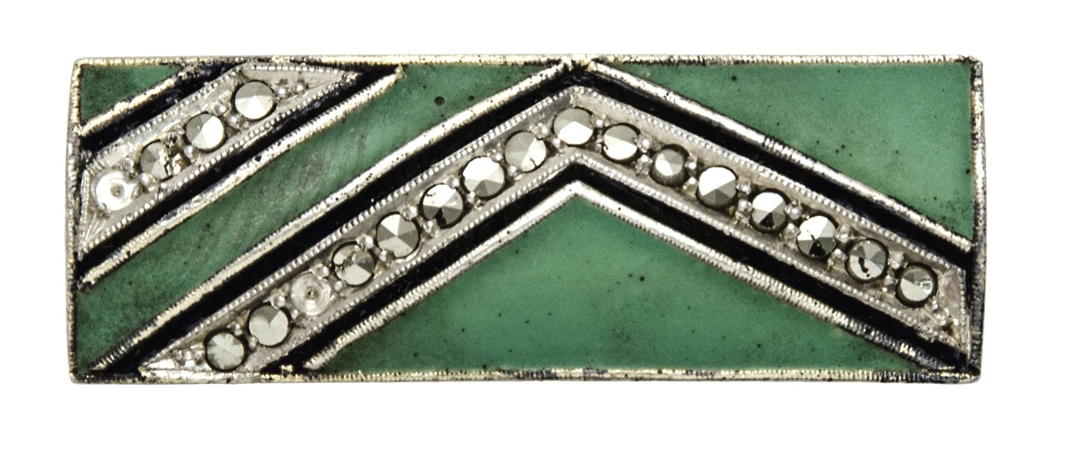 Brooch French, around 1930, 800 parts per thousand silver, enamel and jew\'s-stone decoration, h: